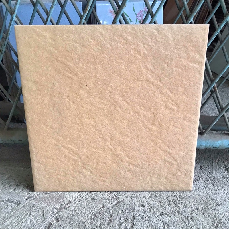 Jual keramik lantai 40x40 cream kasar/ keramik garasi/keramik teras