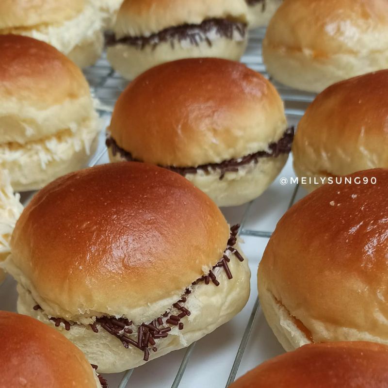 Jual Beli 10 free 1 Roti semir bahan Premium homemade/ roti manis bahan ...