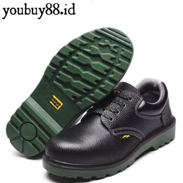 Aox safety clearance shoes