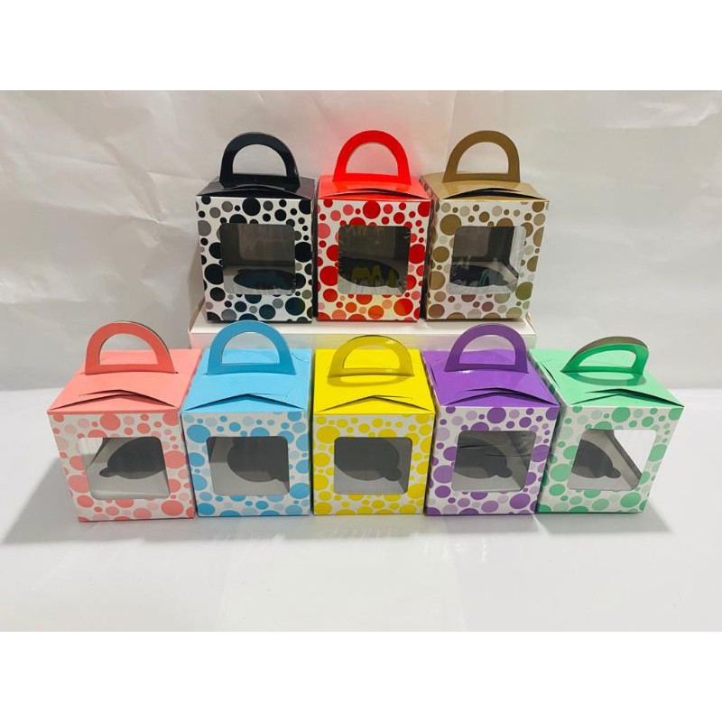 Jual BOX CUPCAKE POLKADOT 9x9x10,5 CM isi 10/pack Shopee Indonesia