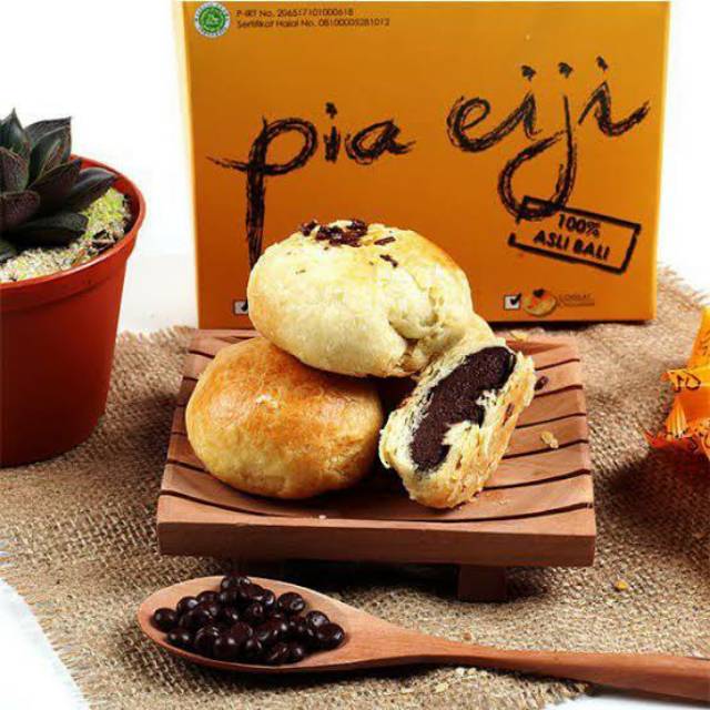 Jual PIA EIJI RASA COKLAT KEJU MIX ASLI BALI ISI 8 PCS | Shopee Indonesia