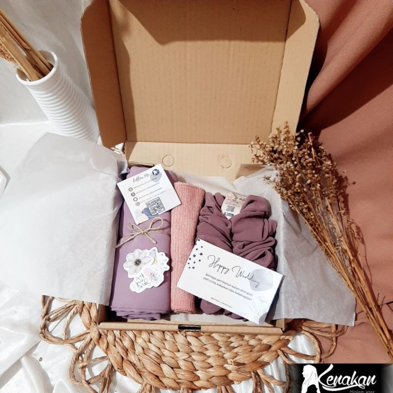 Jual Hampers hijab scrunci dan bandana rajut | Shopee Indonesia