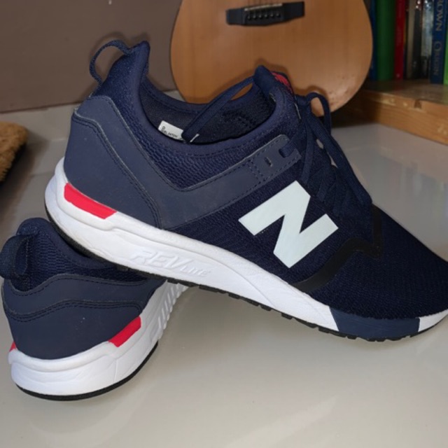 New balance two store four se7en