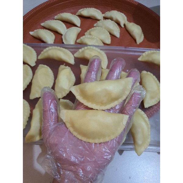 Jual Pastel Matang dan Mentah isi 20 / Cemilan Pastel Homemade Shopee