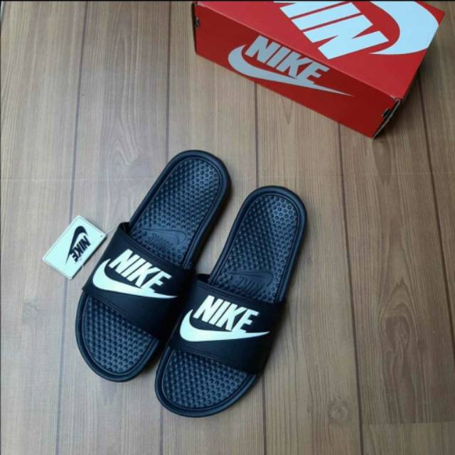 nike benassi original price