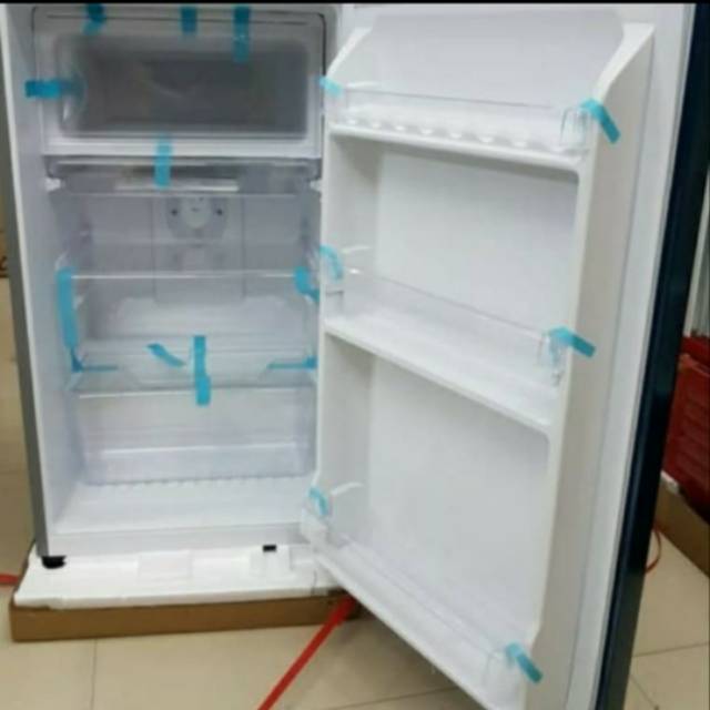 Jual POLYTRON Kulkas 1 Pintu PRB 189 B/G (PRB 187 R/LB) | Shopee Indonesia