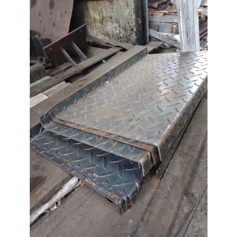 Jual plat bordes untuk anak tangga | Shopee Indonesia