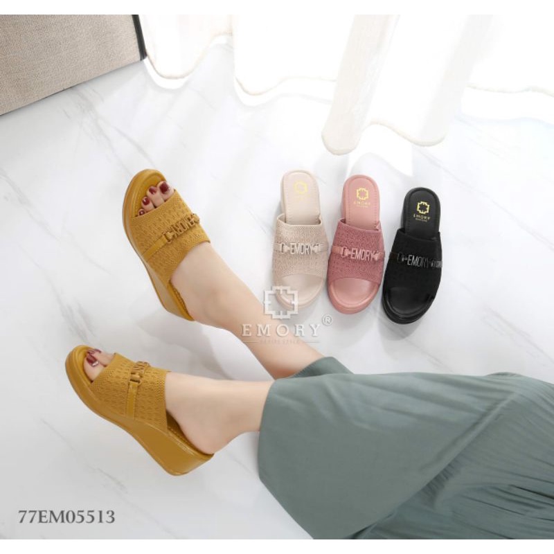 Sandal emory sales