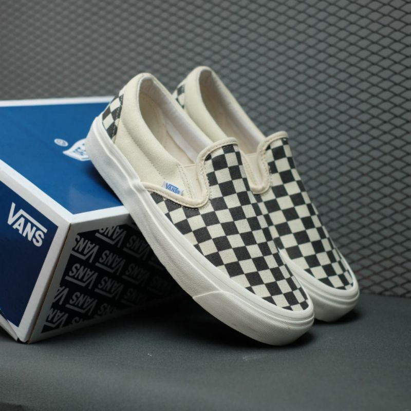 Harga sepatu vans outlet original 2016