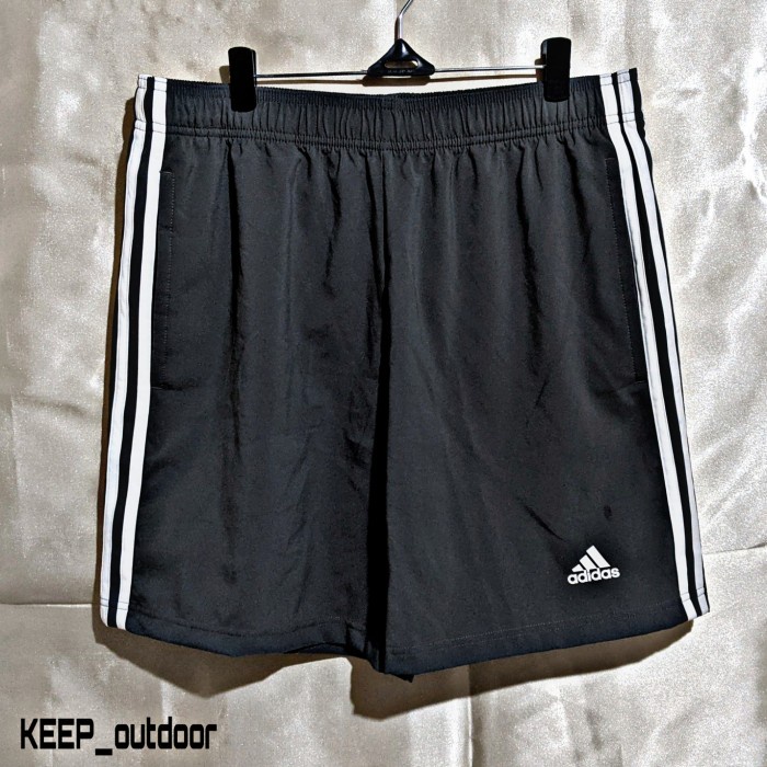 Jual PRIA-LARI-CELANA- CELANA PENDEK ADIDAS ORIGINAL 100% MADE IN ...