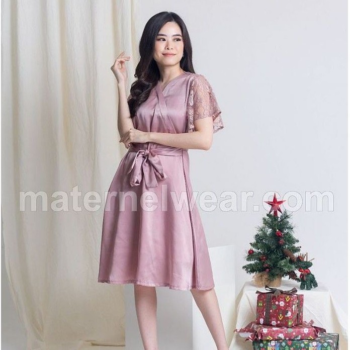 Maternel hot sale nursing wear