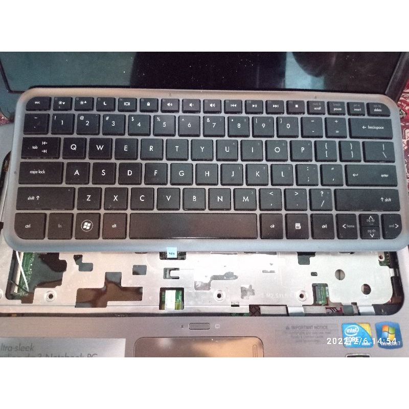Clavier AZERTY Pour HP Pavilion DM3-1060ef - Modèle MP-09C96F06E453 - Occasion