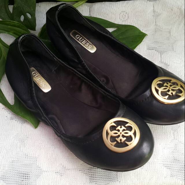 Guess on sale flat shoes