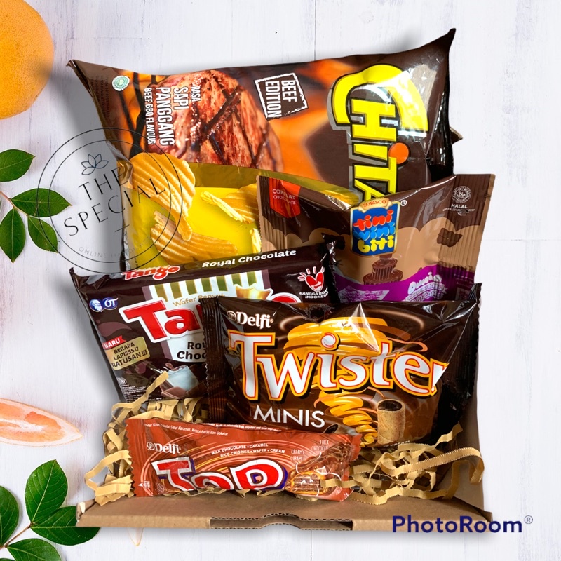 Jual SNACK BOX / SNACK HAMPERS / SNACK GIFT BOX WISUDA ULANG TAHUN