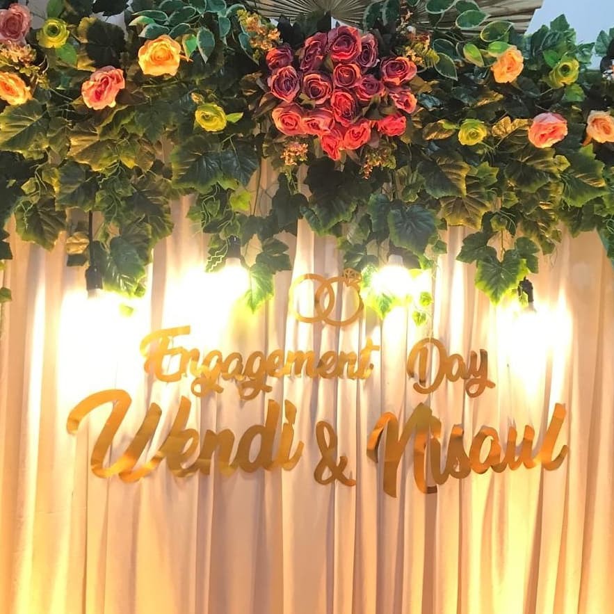 Jual Paket Dekorasi Lamaran " Engagement " Custom Tulisan Nama Lamaran