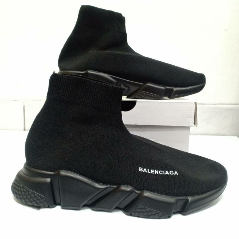 Balenciaga speed trainer full black hot sale