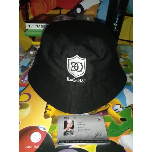 Jual EXOL BUCKET HAT + ID CARD FANDOM (co baca deskripsi dulu) tolong ...
