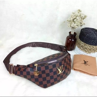 Mulus .authentic tas pinggang .waist bag louis vuitton .lv, Fesyen Pria, Tas  & Dompet , Tas Selempang di Carousell