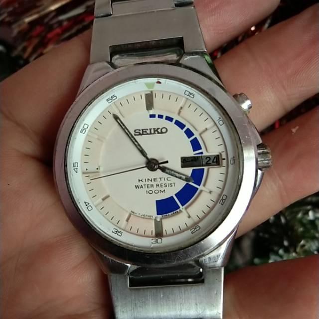 Jam best sale seiko kinetic