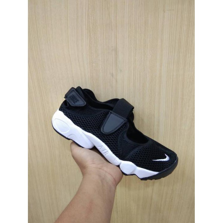 Jual Sepatu Nike Air Rift Black White Women Slip On Shopee Indonesia