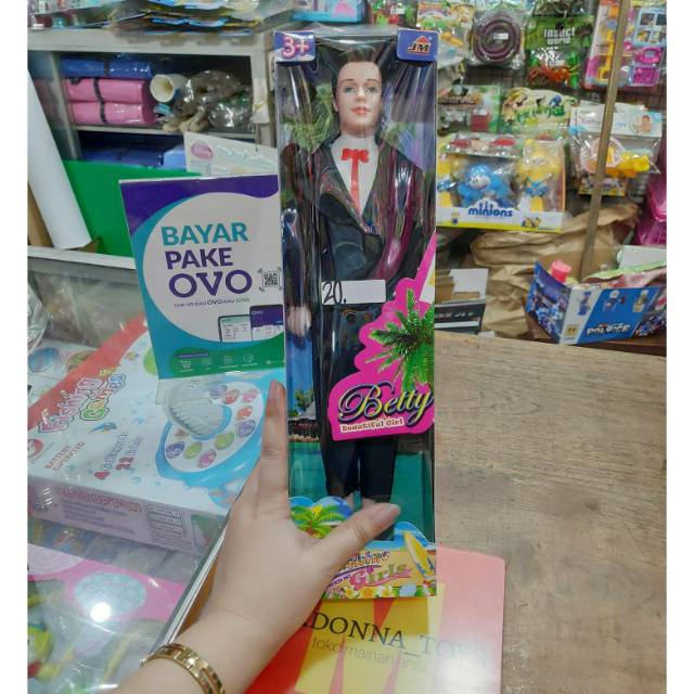 Jual mainan Boneka barbie cowok, barbie cewek, barbie pramugari, barbie