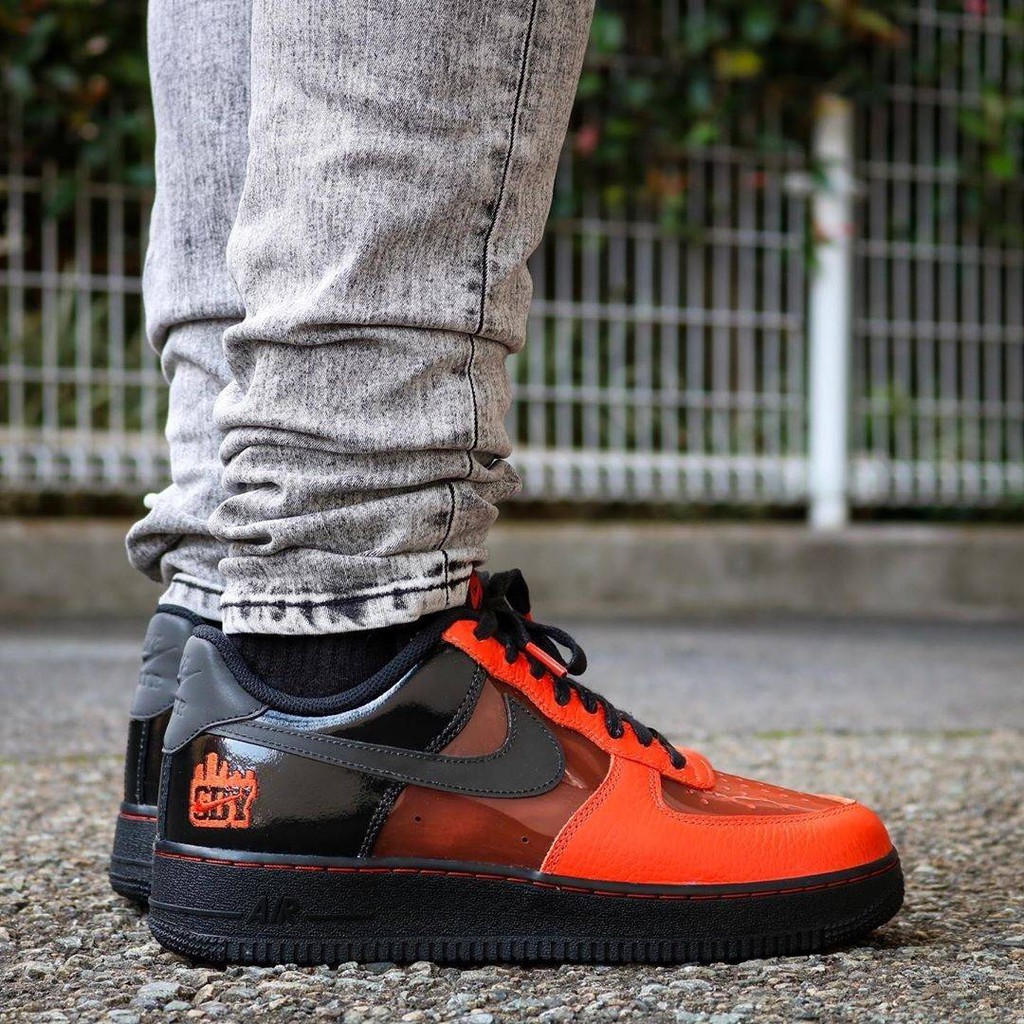 SEPATU NIKE AIR FORCE 1 SHIBUYA HALLOWEEN BLACK ORANGE FOR MEN PREMIUM HIGH QUALITY