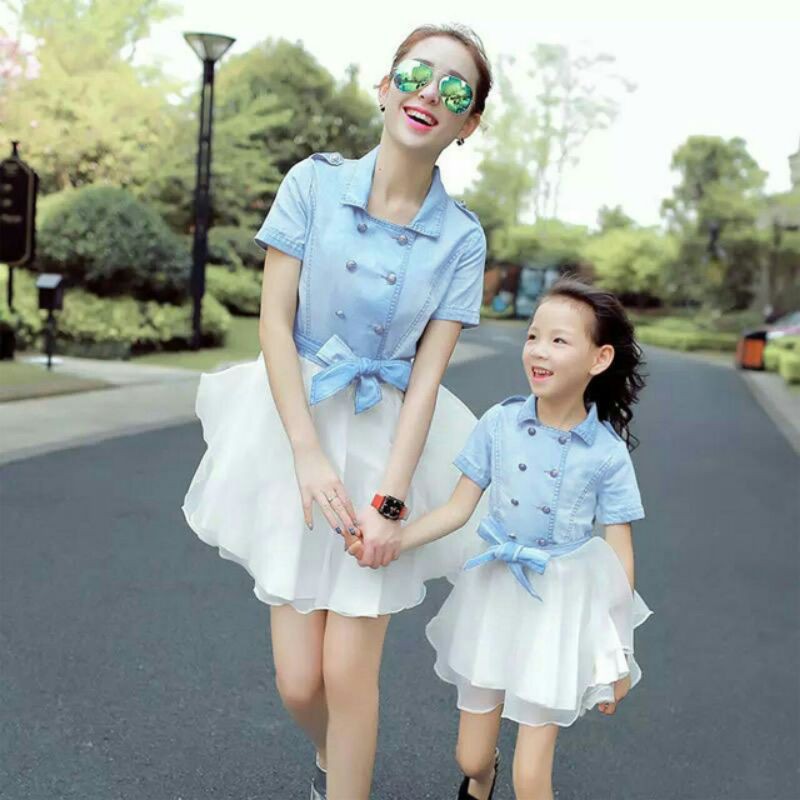 Dress couple mom 2025 and baby girl