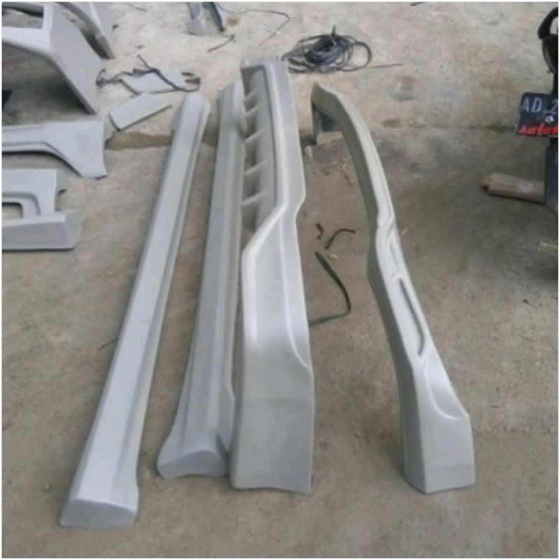 Jual Bodykit body kit all new ertiga 2018 2019 2020 2021 fiber ONGKIR