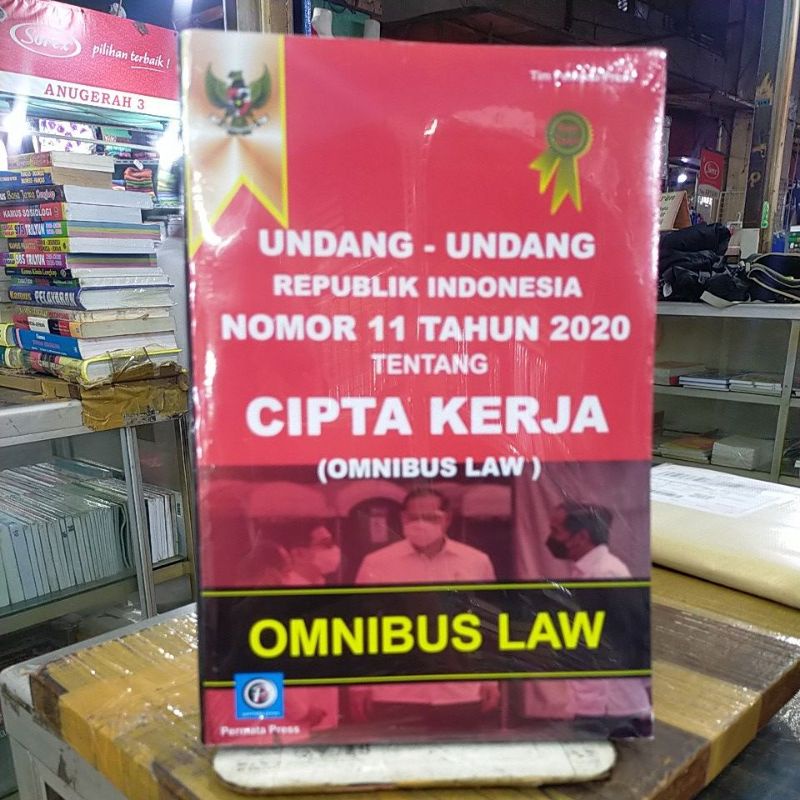 Jual BUKU UNDANG UNDANG CIPTA KERJA (OMNIBUS LAW) NOMOR 11 TAHUN 2020 ...