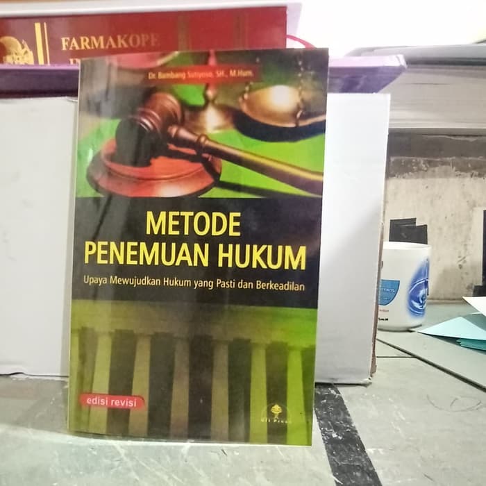 Jual BUKU Metode Penemuan Hukum Edisi Revisi Bambang | Shopee Indonesia