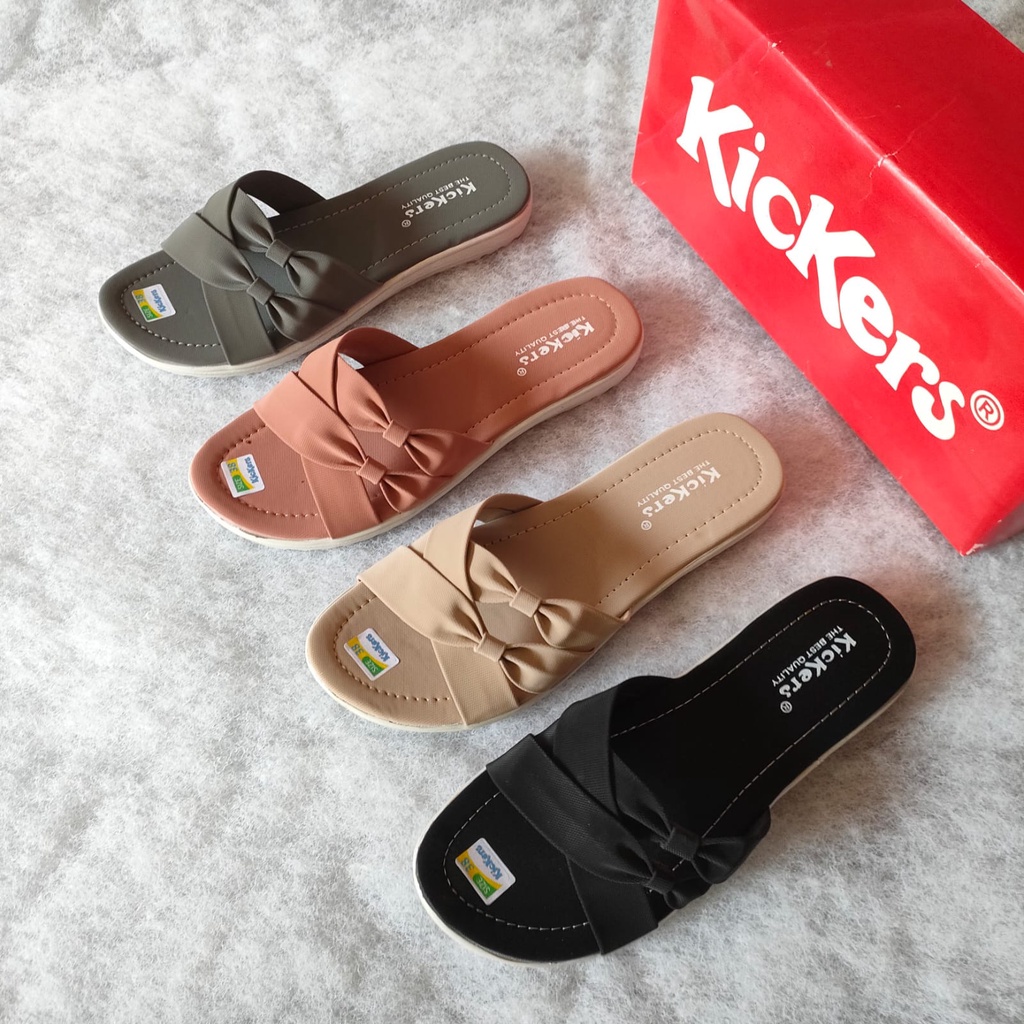 Trepes: Lebih dari Sekadar Sandal, Sebuah Gaya Hidup dalam Setiap Langkah