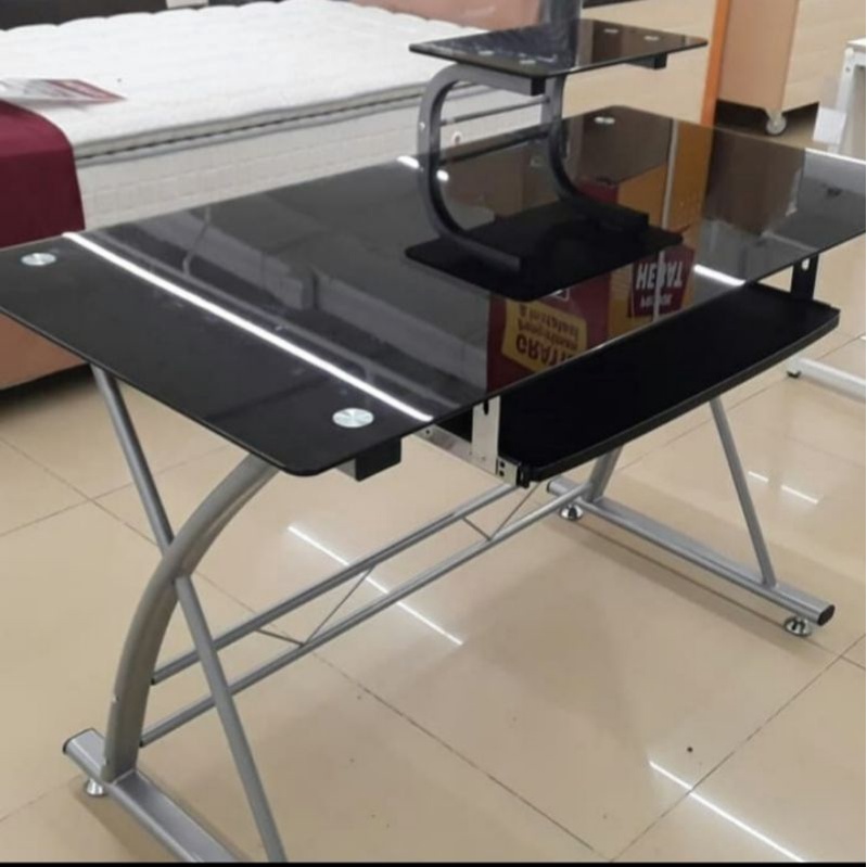 Jual Meja Komputer Informa Hazel Desk Glass Black Hitam Meja Kantor