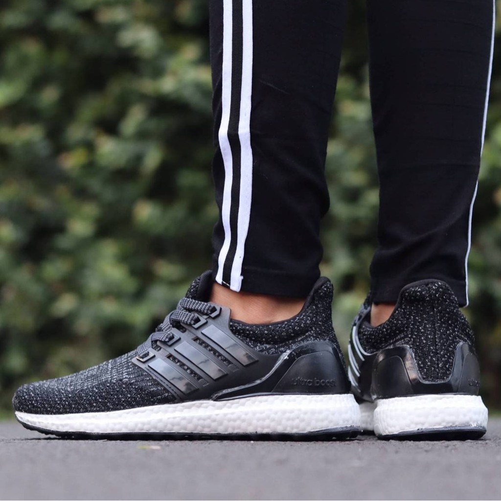adidas gazelle silver green womens adidas Men's Ultraboost 4.0 DNA Shoes Black White / 9.5