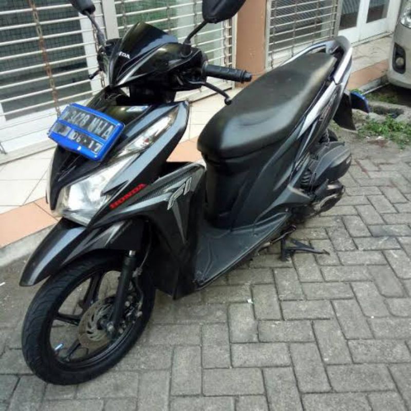 motor vario 125 tahun 2011