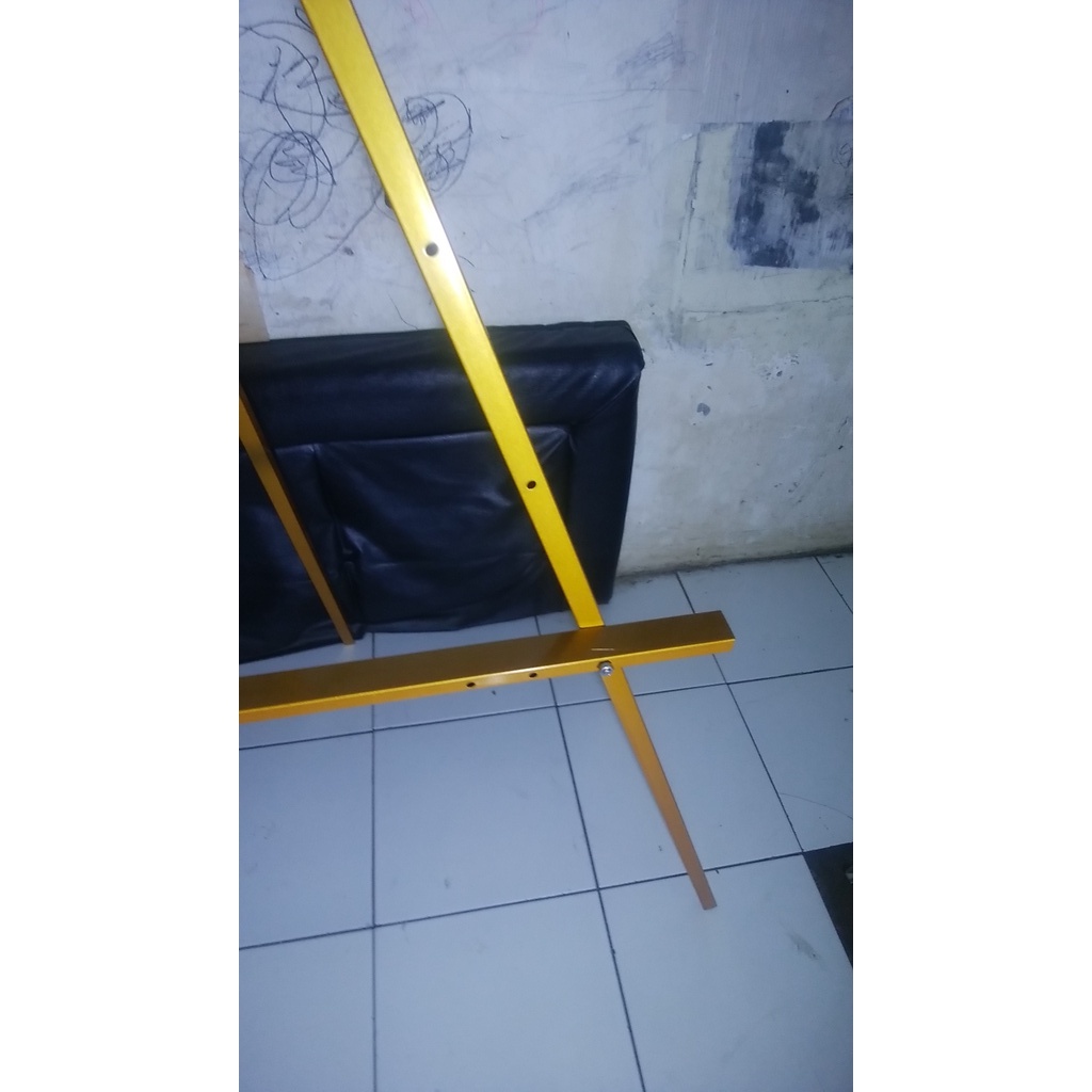Jual stand besi tripod besi standing pigura frame souvenir | Shopee ...