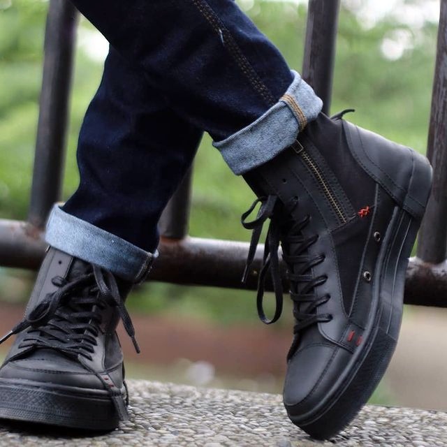 Sepatu boots levis best sale original