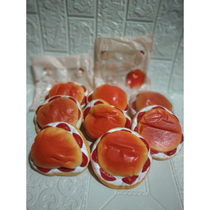 Jual Squishy Burger Strawberry/Squishy Roti/Squishy Cake/Squishy Kathy ...