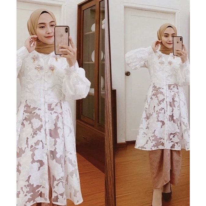 Jual READY FOR RENT (SEWA KEBAYA) JALEELA MALEA FULL SET ( KONDANGAN / MODERN / LAMARAN