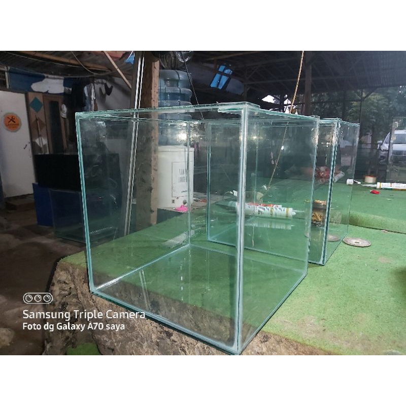 Jual aquarium 40x40x40 kaca 5mili dasaran 8mili Shopee Indonesia