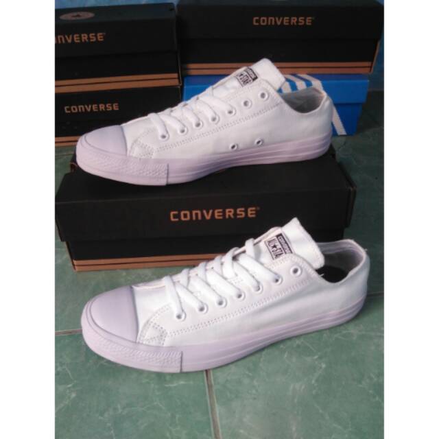 Converse on sale ct2 white