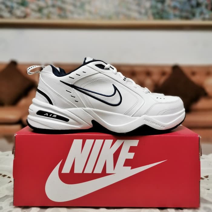 Sepatu 2025 air monarch