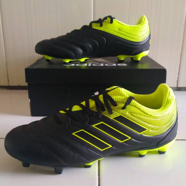 Sepatu Bola Adidas Copa 19.3 FG original BB8090