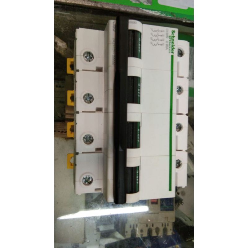 Jual MCB C120N 4 Phase 80 Amper Schneider Electric | Shopee Indonesia