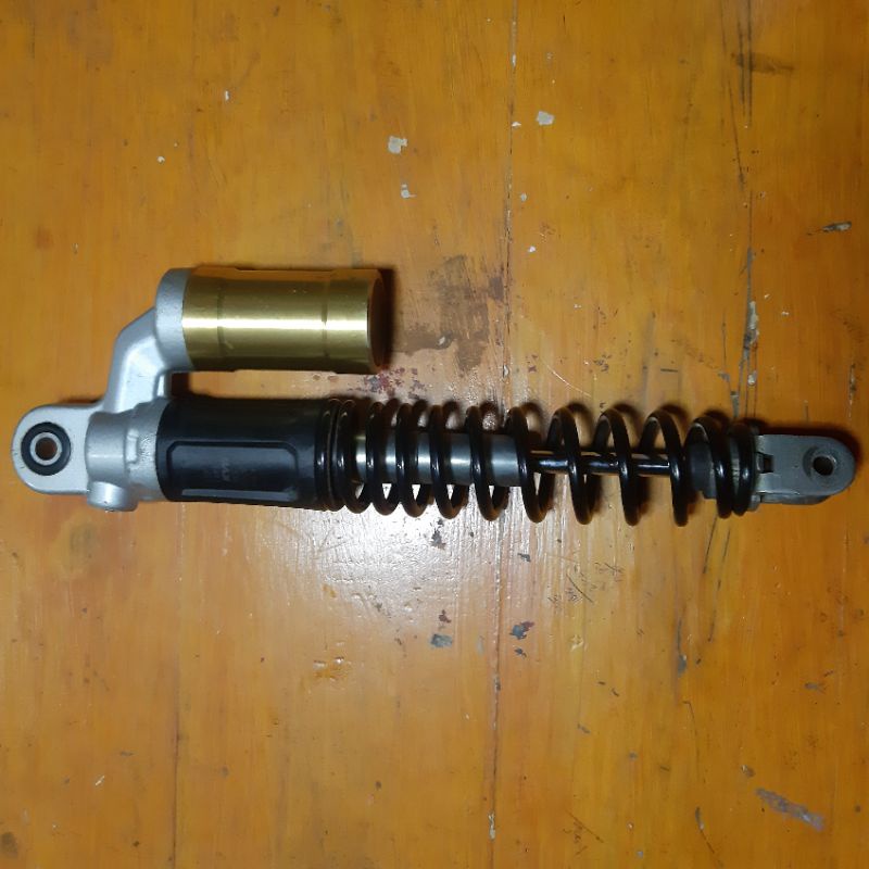 Jual shock belakang yamaha nmax tabung standar copotan motor. satu pis