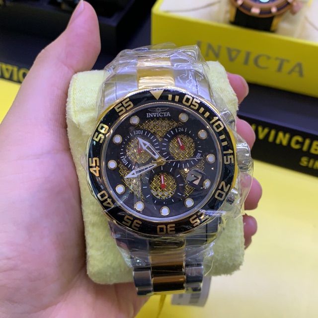 Invicta 19839 deals