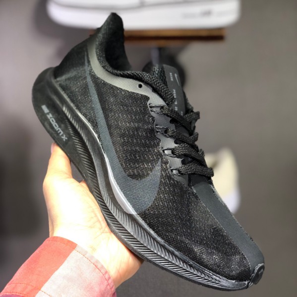 Pegasus 35 clearance triple black