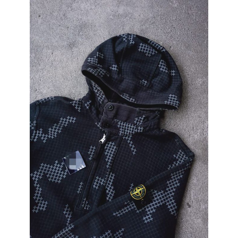 Stone island hotsell grid camo sweatshirt