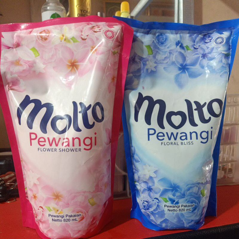 Jual Molto Pewangi Dan Pelembut Konsentrat 820ml Shopee Indonesia 1428