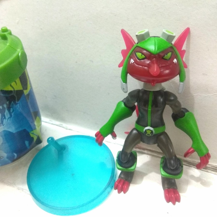 Jual BEN 10 OMNIVERSE JURYRIGG JURY RIGG ACTION FIGURE BEN10 ALIEN LUS ...
