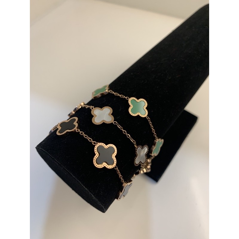 Syl's Jouel LV Clover Bracelet